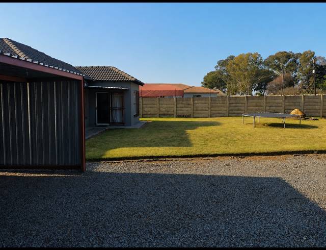 3 BEDROOM HOUSE FOR SALE IN RIVERSDALE
